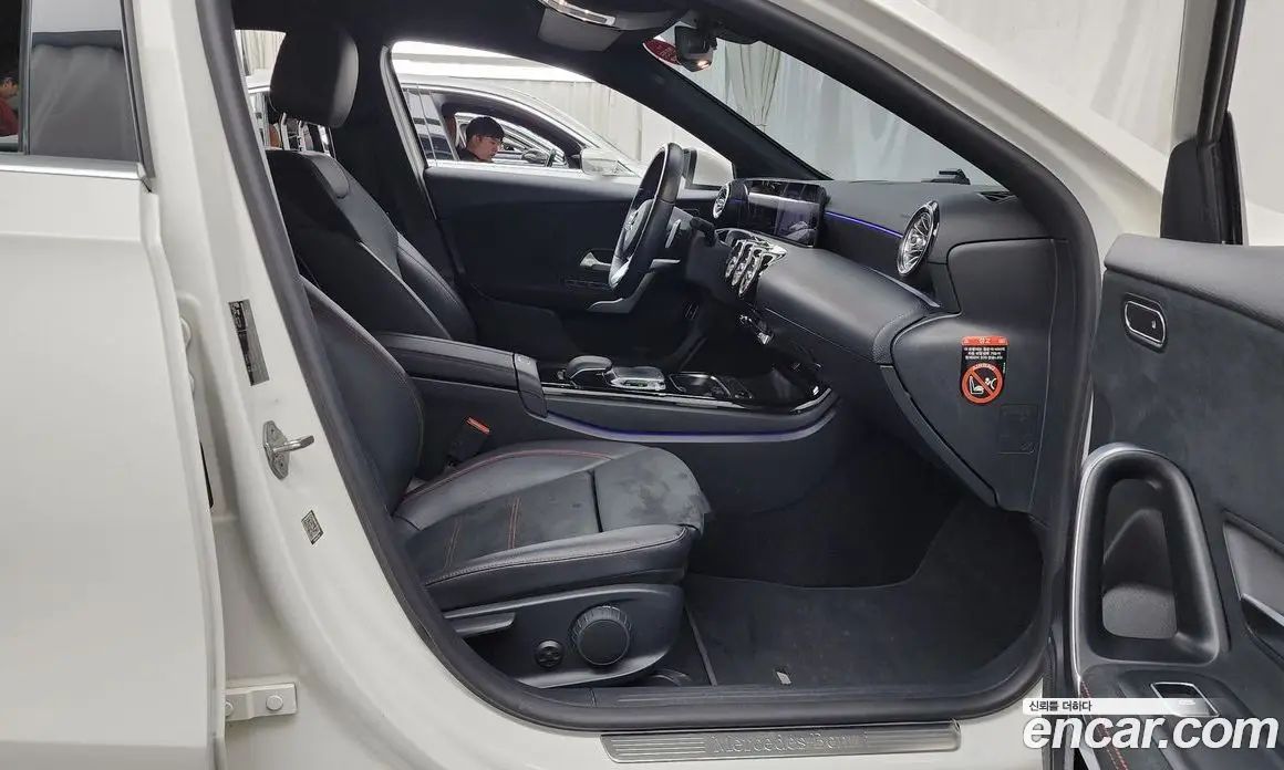 Mercedes-Benz A-Class 2020 2.0 автомат (гидро), фото 17