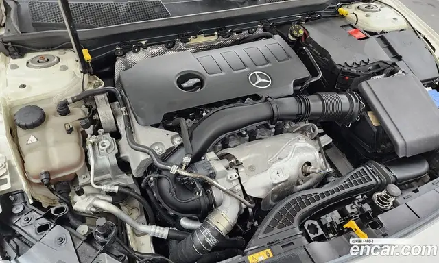 Mercedes-Benz A-Class 2020 2.0 автомат (гидро), миниатюра 6