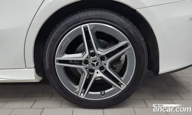 Mercedes-Benz A-Class 2020 2.0 автомат (гидро), миниатюра 7