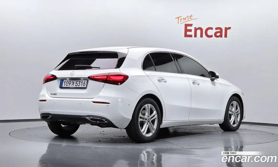Mercedes-Benz A-Class 2026 2.0 автомат (гидро), фото 1 Mercedes-Benz A-Class 2026 2.0 автомат (гидро), фото 1