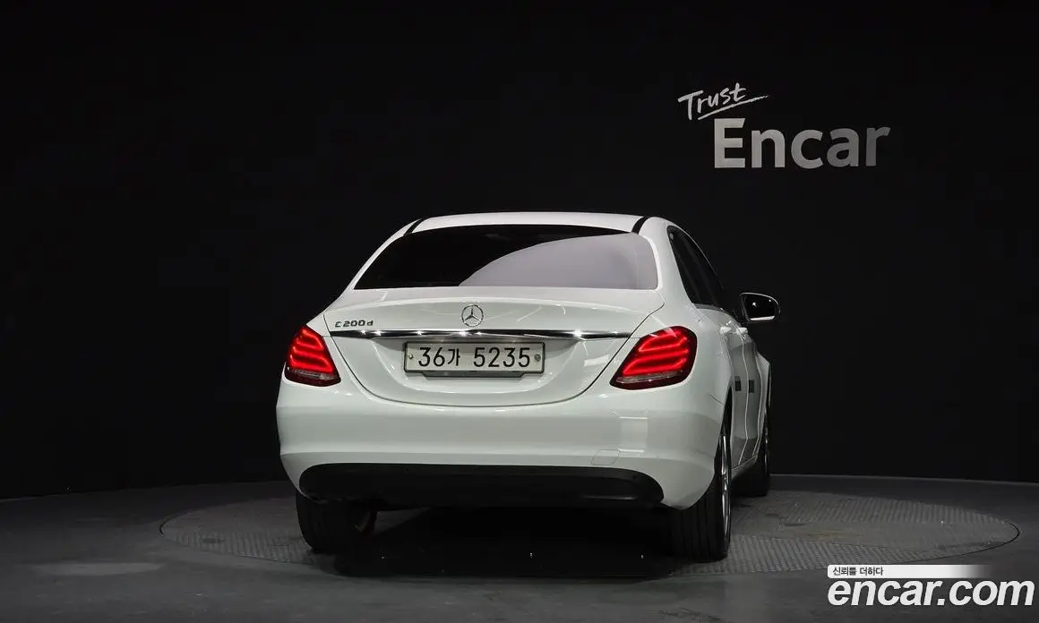Mercedes-Benz C-Class 2017 1.6 автомат (гидро), фото 4 Mercedes-Benz C-Class 2017 1.6 автомат (гидро), фото 4