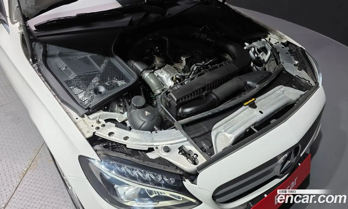 Mercedes-Benz C-Class 2017 1.6 автомат (гидро), фото 6 Mercedes-Benz C-Class 2017 1.6 автомат (гидро), фото 6