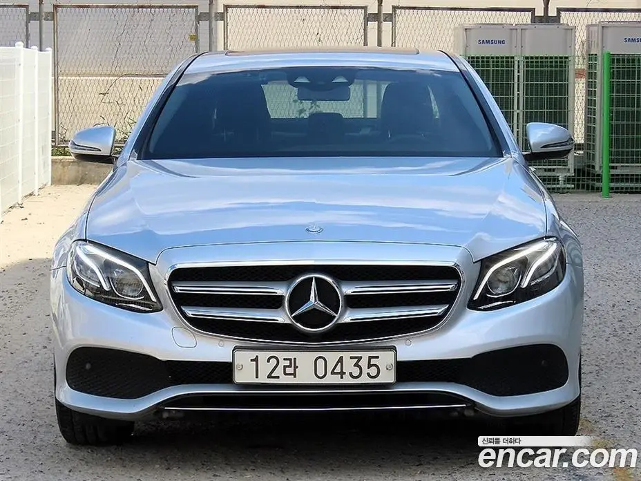 Mercedes-Benz E-Class 2016 1.9 автомат (гидро), фото 1 Mercedes-Benz E-Class 2016 1.9 автомат (гидро), фото 1
