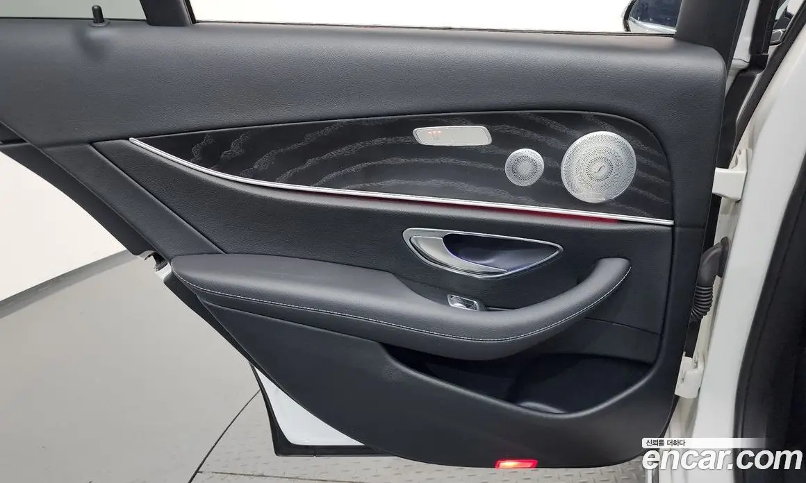 Mercedes-Benz E-Class 2018 2.0 автомат (гидро), фото 15