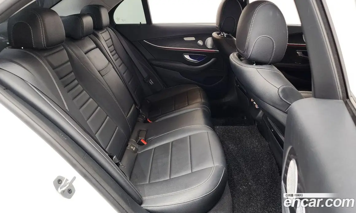 Mercedes-Benz E-Class 2018 2.0 автомат (гидро), фото 17