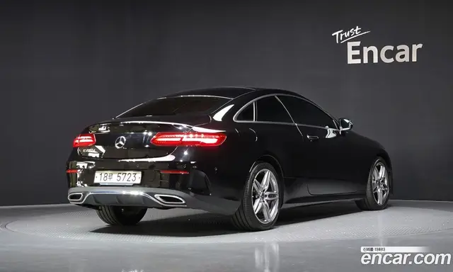 Mercedes-Benz E-Class 2019 1.9 автомат (гидро), миниатюра 2