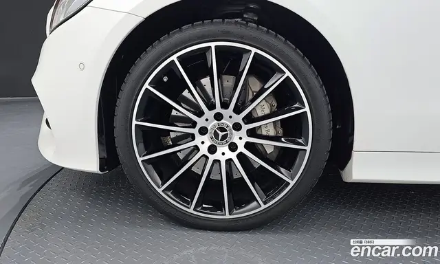 Mercedes-Benz E-Class 2019 3.0 автомат (гидро), миниатюра 5 Mercedes-Benz E-Class 2019 3.0 автомат (гидро), миниатюра 5