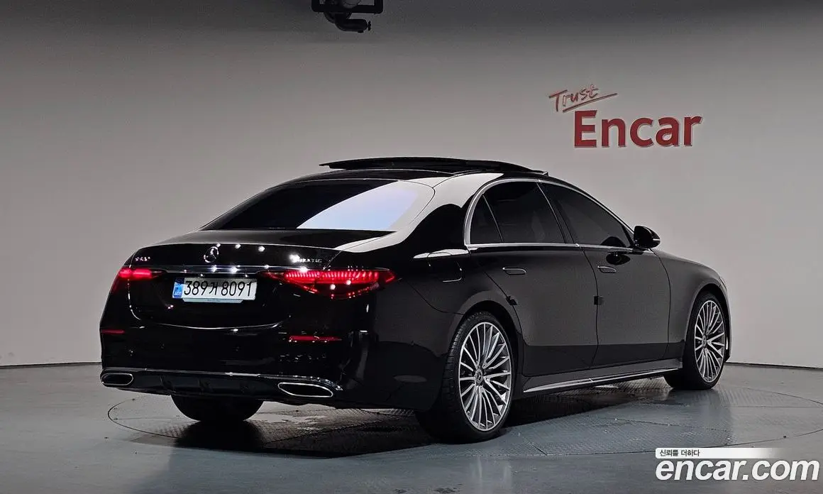 Mercedes-Benz S-Class 2024 3.0 автомат (гидро), фото 1 Mercedes-Benz S-Class 2024 3.0 автомат (гидро), фото 1