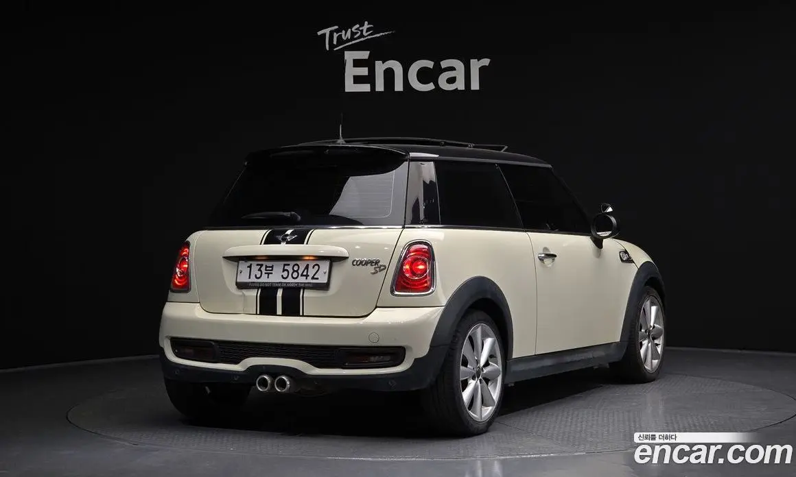 Mini Cooper 2012 2.0 автомат (гидро), фото 2 Mini Cooper 2012 2.0 автомат (гидро), фото 2