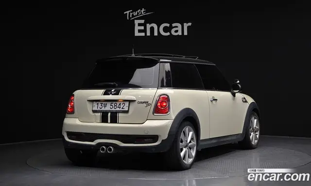 Mini Cooper 2012 2.0 автомат (гидро), миниатюра 2 Mini Cooper 2012 2.0 автомат (гидро), миниатюра 2