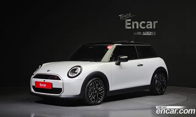 Mini Cooper, 2024, 2 963 км