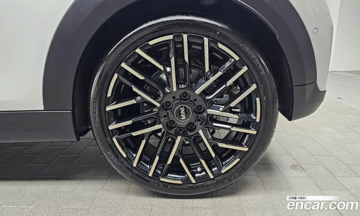 Mini Cooper 2024 2.0 автомат (гидро), фото 5