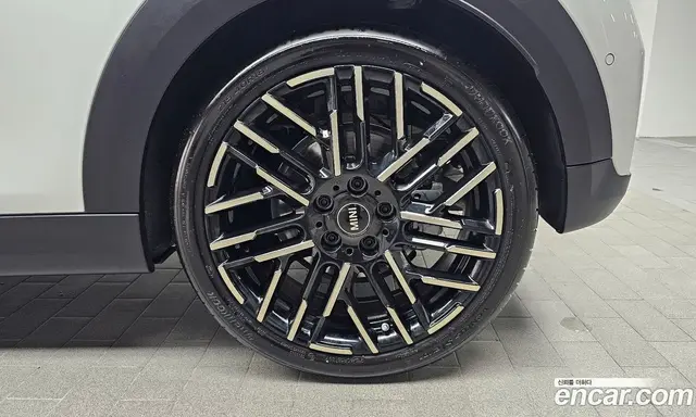 Mini Cooper 2024 2.0 автомат (гидро), миниатюра 5