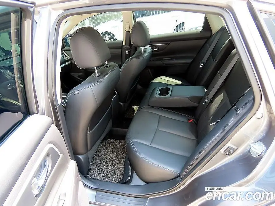 Nissan Altima 2017 2.5 автомат (гидро), фото 8 Nissan Altima 2017 2.5 автомат (гидро), фото 8