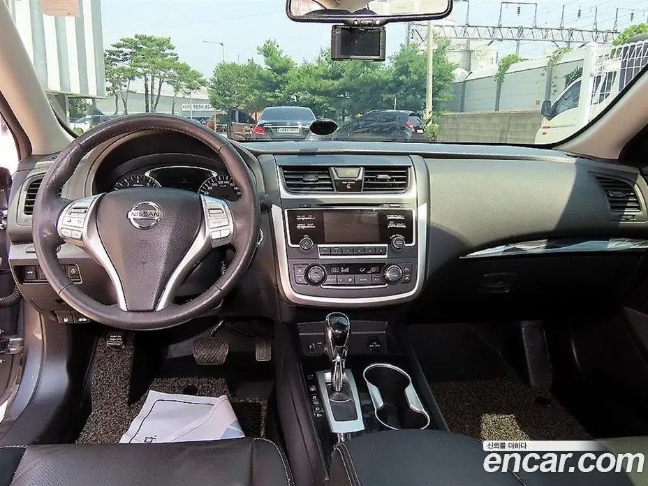 Nissan Altima 2017 2.5 автомат (гидро), фото 9 Nissan Altima 2017 2.5 автомат (гидро), фото 9