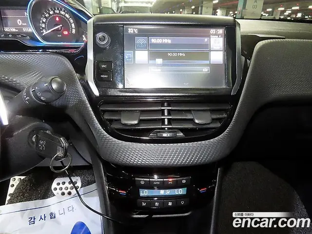 Peugeot 2008 2015 1.6 автомат (гидро), миниатюра 11 Peugeot 2008 2015 1.6 автомат (гидро), миниатюра 11