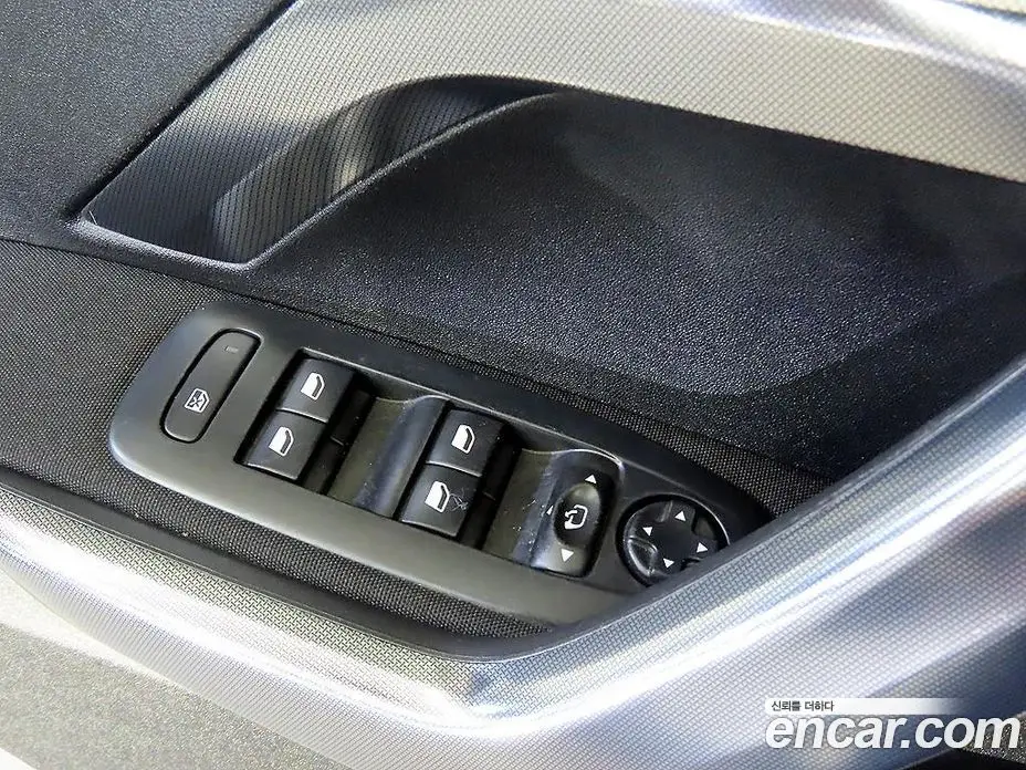 Peugeot 2008 2015 1.6 автомат (гидро), фото 13 Peugeot 2008 2015 1.6 автомат (гидро), фото 13