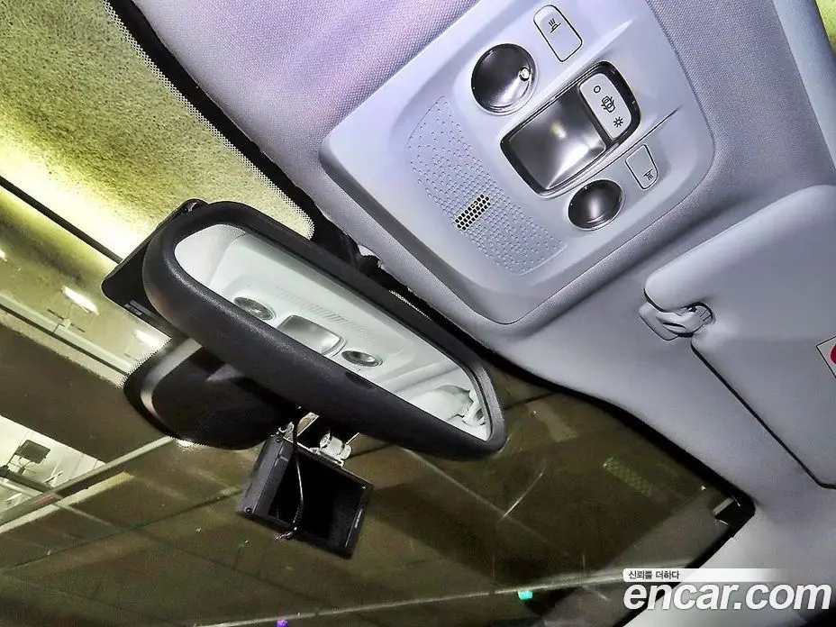 Peugeot 2008 2015 1.6 автомат (гидро), фото 16 Peugeot 2008 2015 1.6 автомат (гидро), фото 16