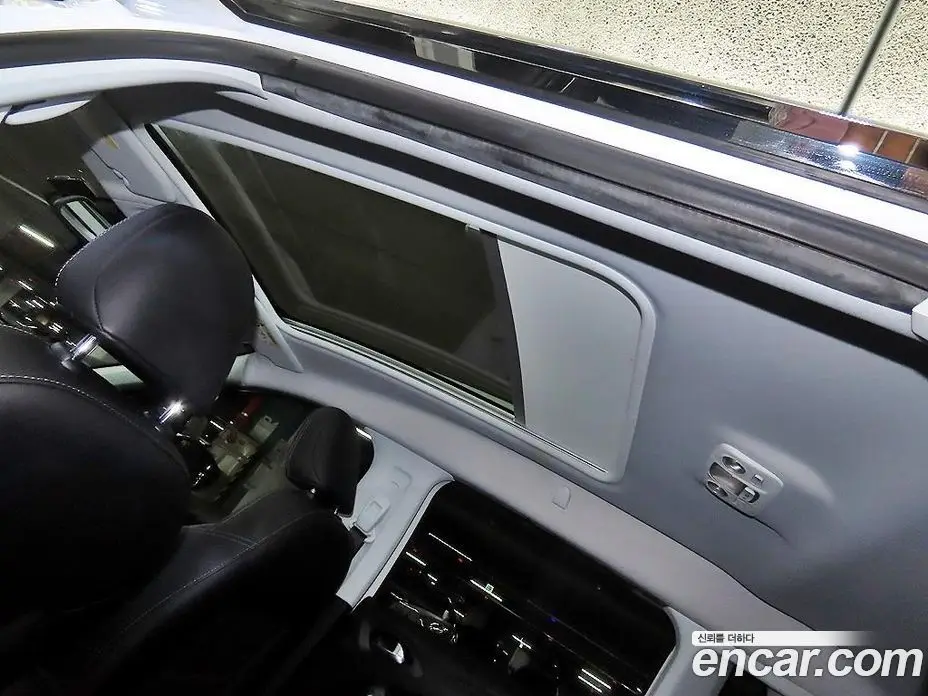 Peugeot 2008 2015 1.6 автомат (гидро), фото 17 Peugeot 2008 2015 1.6 автомат (гидро), фото 17