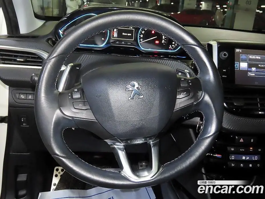 Peugeot 2008 2015 1.6 автомат (гидро), фото 8 Peugeot 2008 2015 1.6 автомат (гидро), фото 8