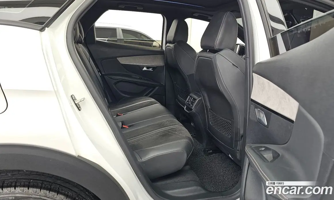 Peugeot 3008 2021 1.5 автомат (гидро), фото 12 Peugeot 3008 2021 1.5 автомат (гидро), фото 12