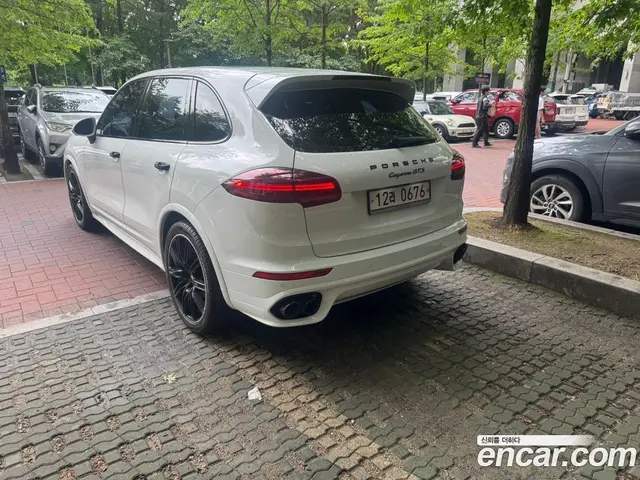 Porsche Cayenne 2016 3.6 автомат (гидро), миниатюра 2 Porsche Cayenne 2016 3.6 автомат (гидро), миниатюра 2