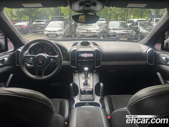 Porsche Cayenne 2016 3.6 автомат (гидро), миниатюра 7 Porsche Cayenne 2016 3.6 автомат (гидро), миниатюра 7