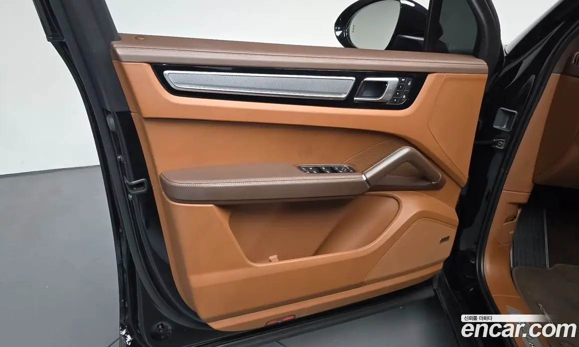 Porsche Cayenne 2023 3.0 автомат (гидро), фото 13