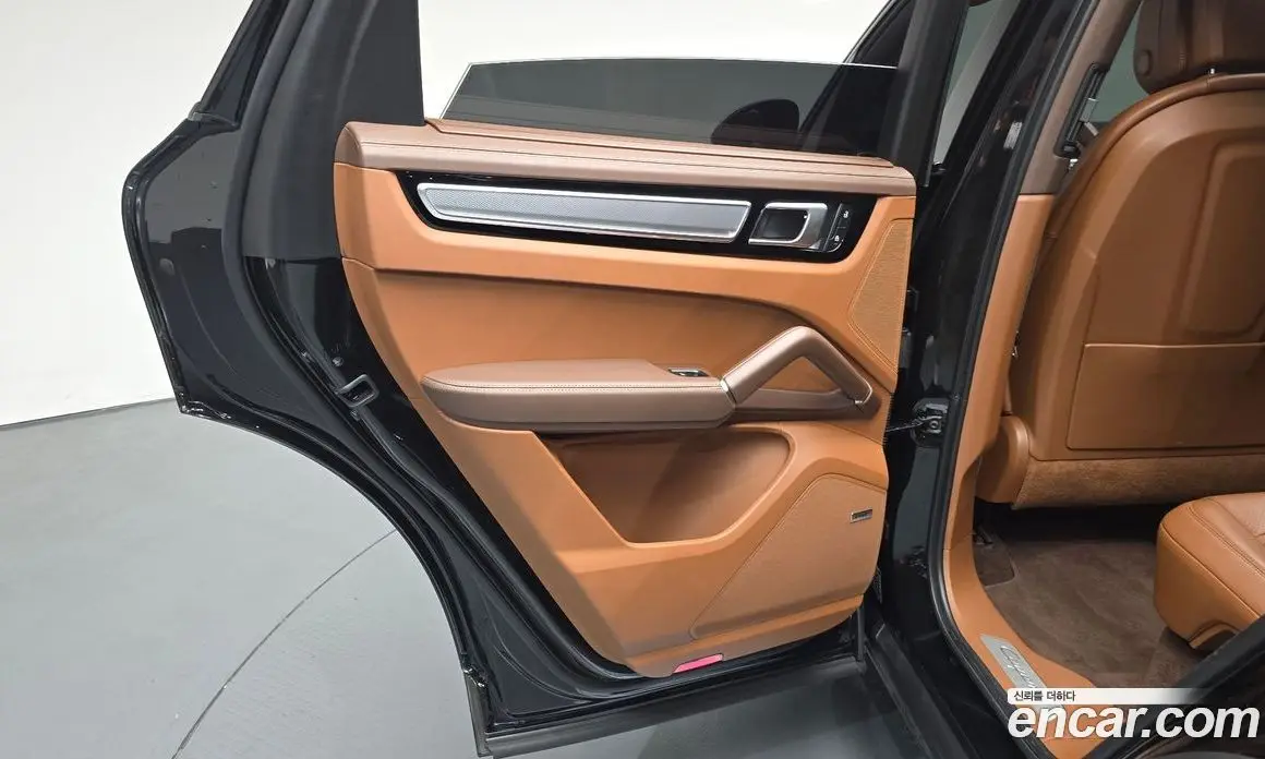 Porsche Cayenne 2023 3.0 автомат (гидро), фото 14