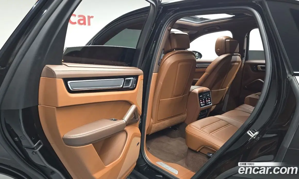 Porsche Cayenne 2023 3.0 автомат (гидро), фото 15