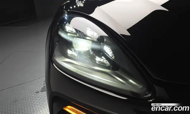 Porsche Cayenne 2023 3.0 автомат (гидро), миниатюра 7