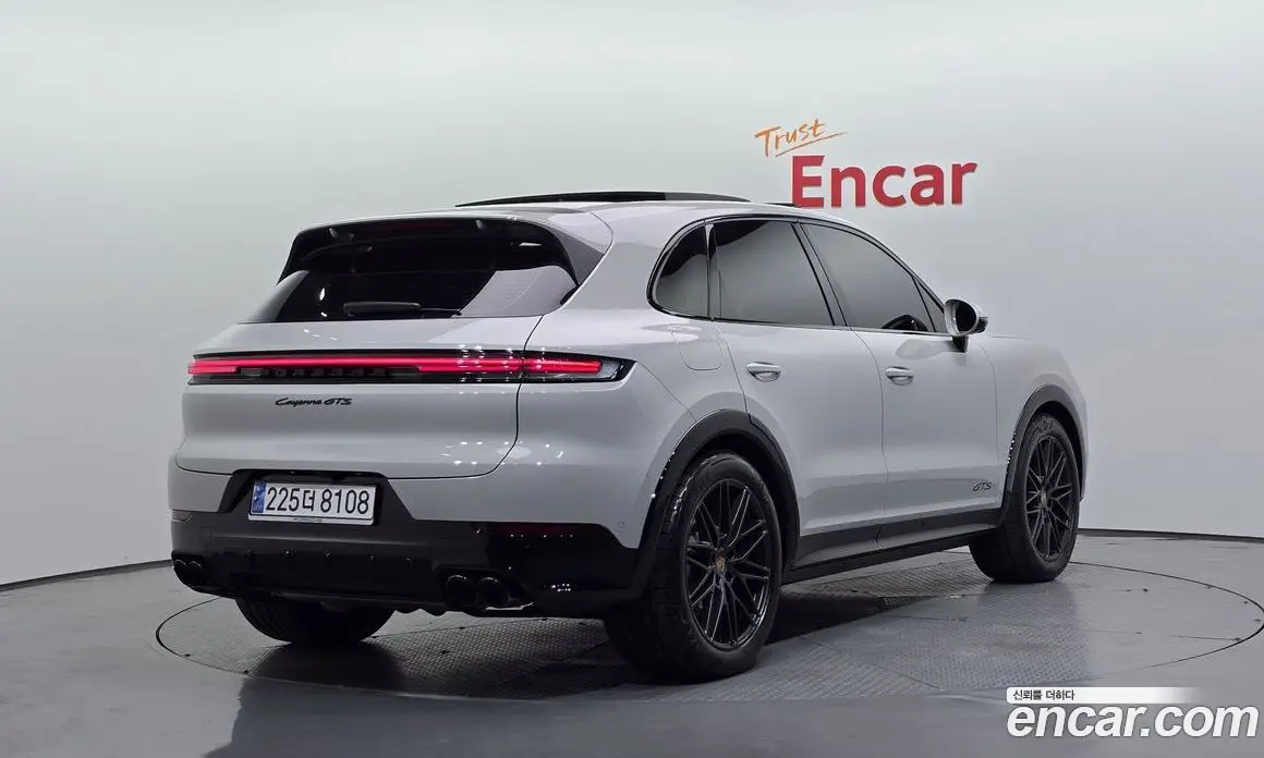 Porsche Cayenne 2025 4.0 автомат (гидро), фото 2 Porsche Cayenne 2025 4.0 автомат (гидро), фото 2