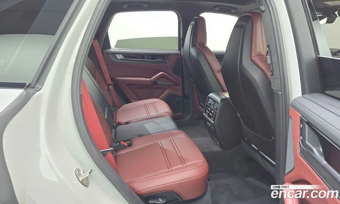Porsche Cayenne 2025 4.0 автомат (гидро), фото 11 Porsche Cayenne 2025 4.0 автомат (гидро), фото 11