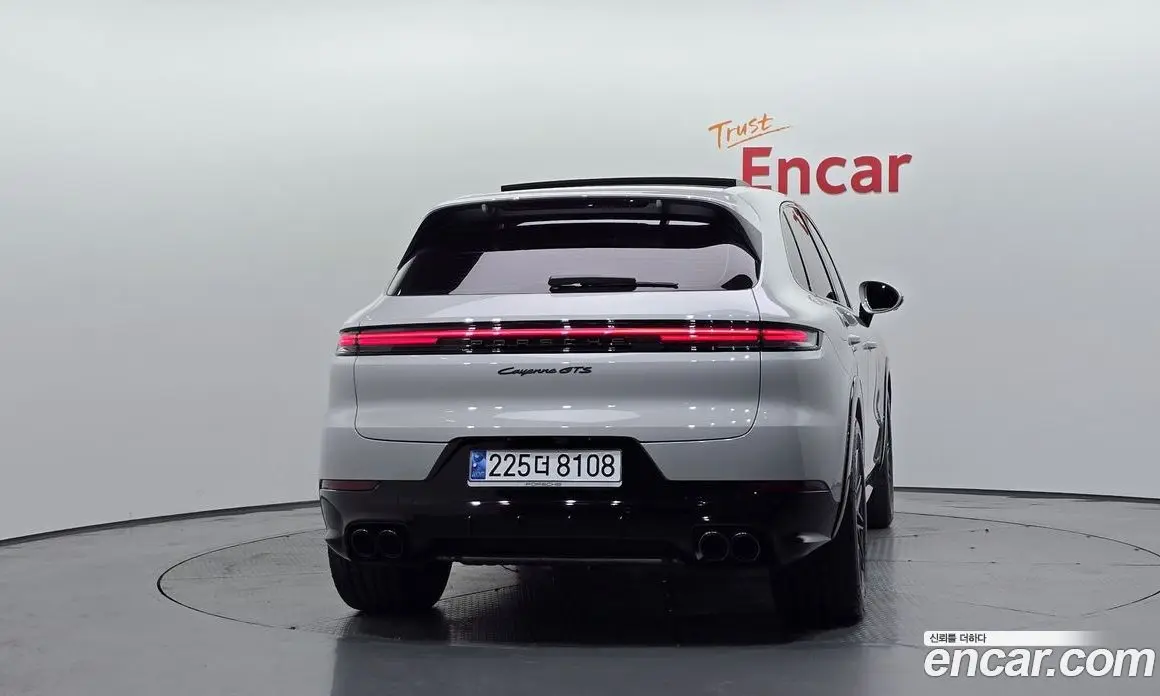 Porsche Cayenne 2025 4.0 автомат (гидро), фото 4 Porsche Cayenne 2025 4.0 автомат (гидро), фото 4