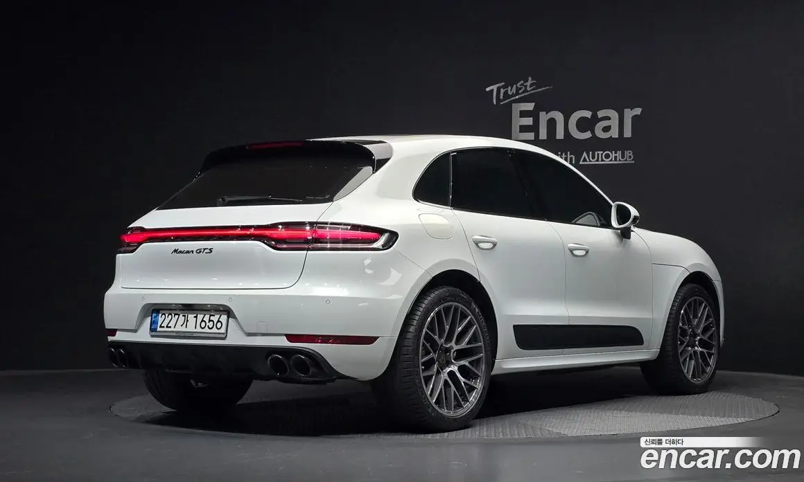 Porsche Macan 2020 2.9 автомат (гидро), фото 1 Porsche Macan 2020 2.9 автомат (гидро), фото 1