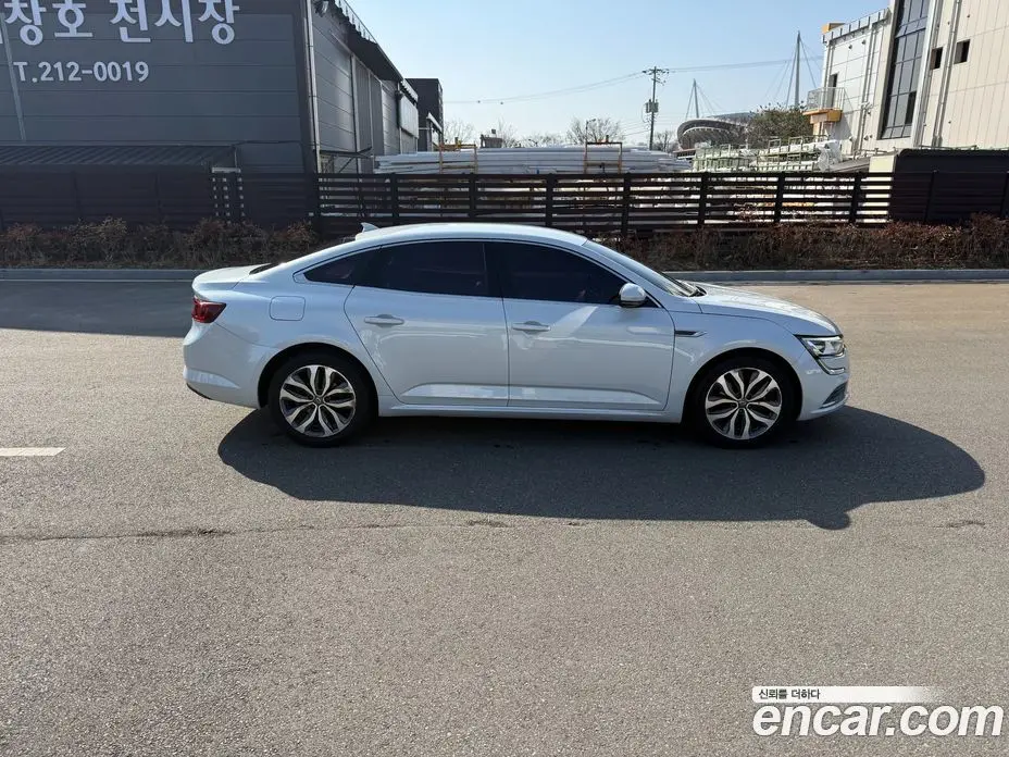 Renault (Samsung) SM6 2016 2.0 автомат (гидро), фото 4 Renault (Samsung) SM6 2016 2.0 автомат (гидро), фото 4
