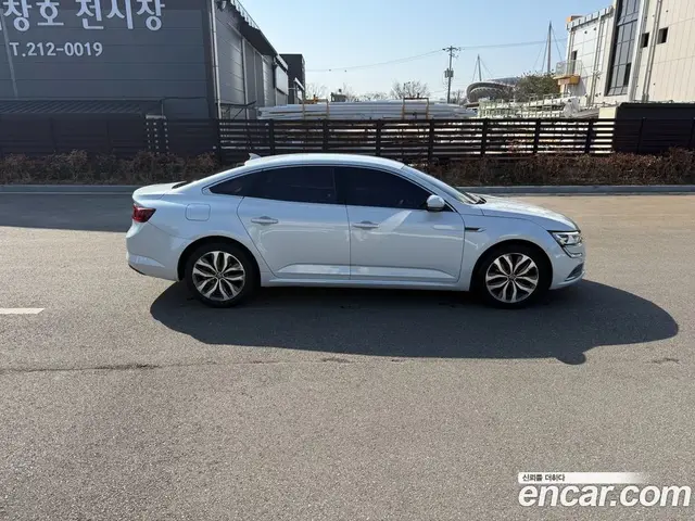 Renault (Samsung) SM6 2016 2.0 автомат (гидро), миниатюра 4 Renault (Samsung) SM6 2016 2.0 автомат (гидро), миниатюра 4