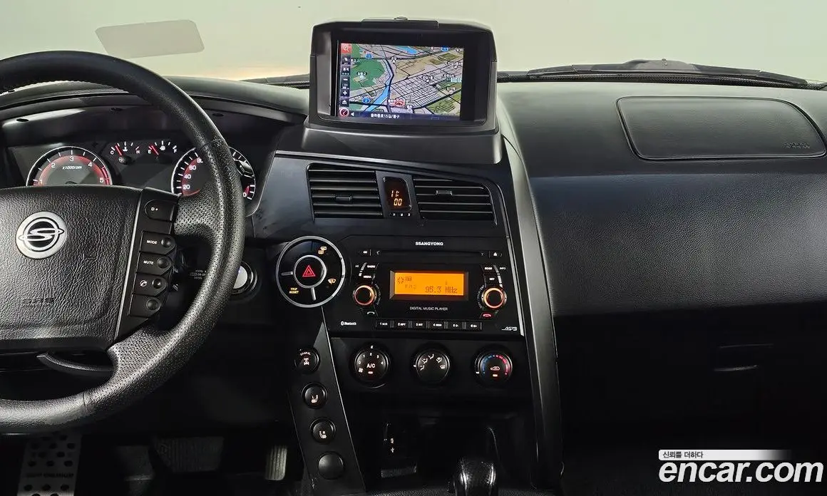 SsangYong Korando 2012 2.0 автомат (гидро), фото 15