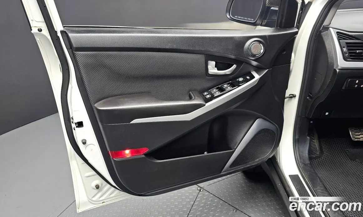 SsangYong Korando 2018 2.2 автомат (гидро), фото 14 SsangYong Korando 2018 2.2 автомат (гидро), фото 14