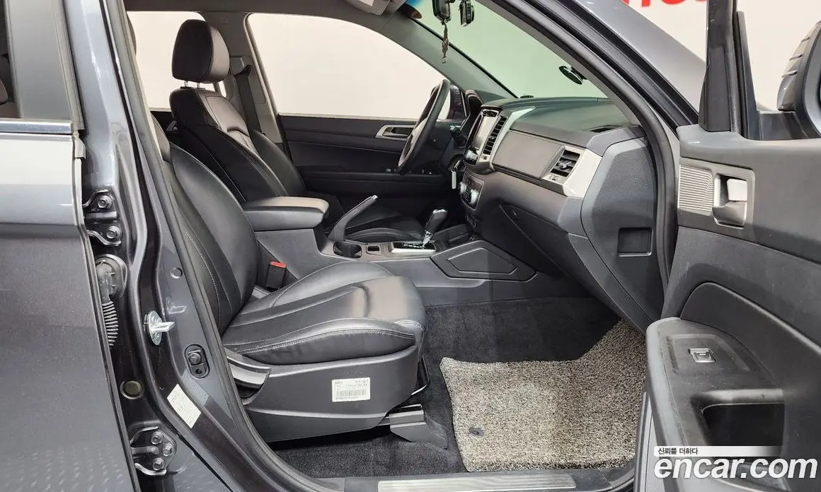 SsangYong Rexton 2018 2.2 автомат (гидро), фото 16 SsangYong Rexton 2018 2.2 автомат (гидро), фото 16