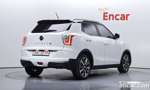 SsangYong TIBOLI 2015 1.6 автомат (гидро), миниатюра 2