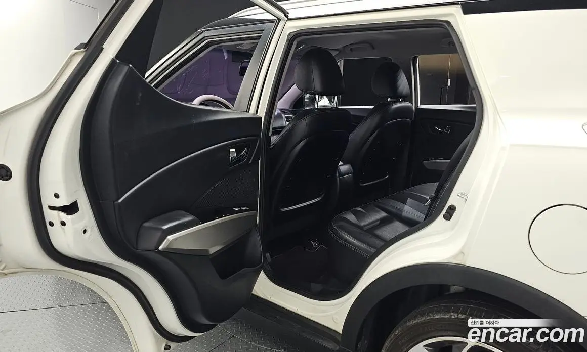 SsangYong TIBOLI 2015 1.6 автомат (гидро), фото 12