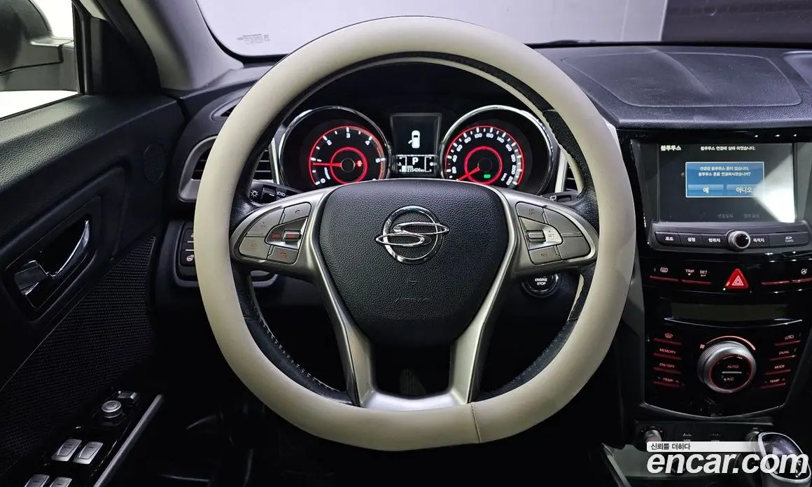 SsangYong TIBOLI 2015 1.6 автомат (гидро), фото 13