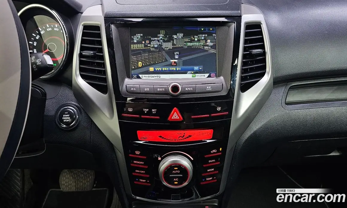 SsangYong TIBOLI 2015 1.6 автомат (гидро), фото 14