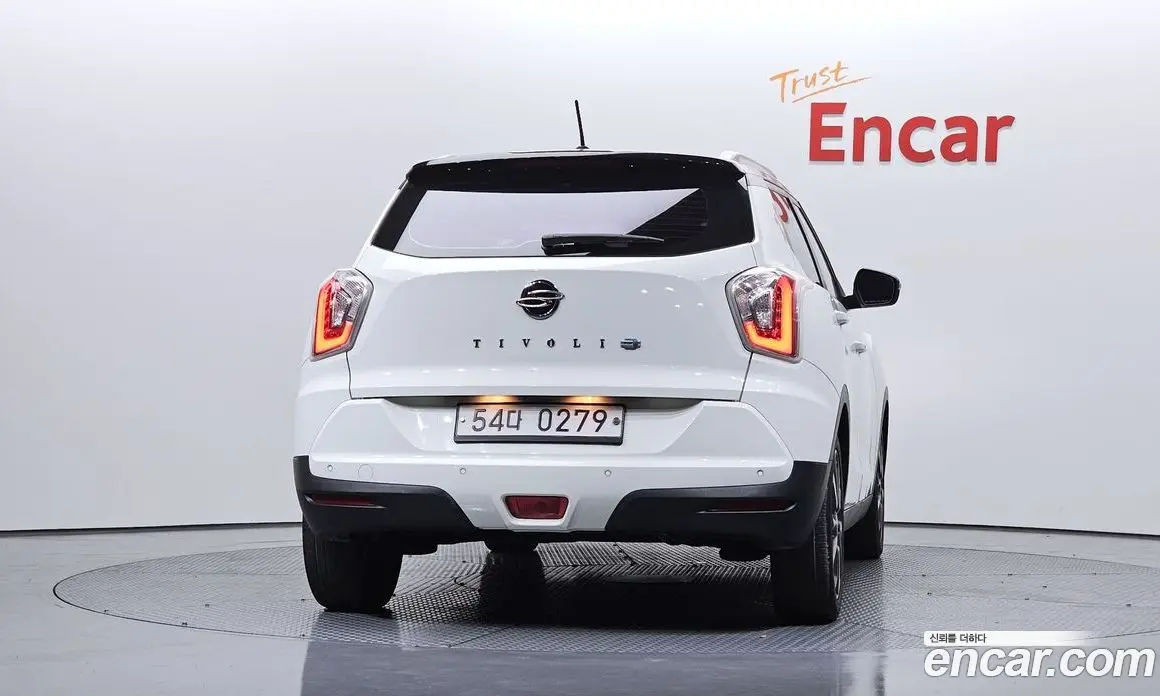 SsangYong TIBOLI 2015 1.6 автомат (гидро), фото 4