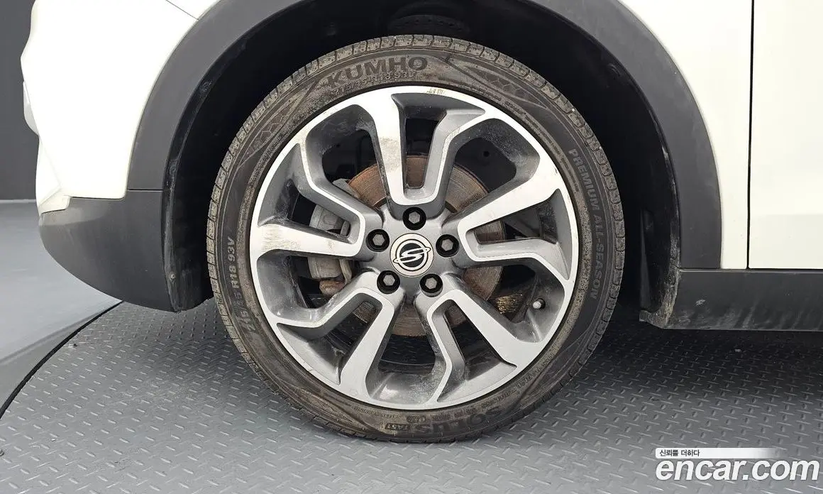 SsangYong TIBOLI 2015 1.6 автомат (гидро), фото 5