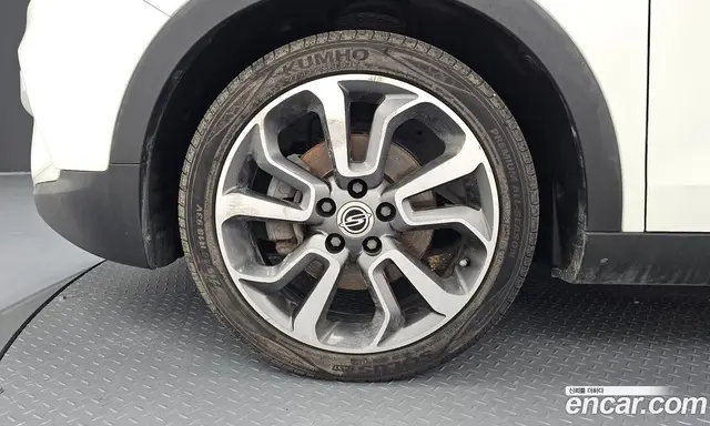 SsangYong TIBOLI 2015 1.6 автомат (гидро), миниатюра 5