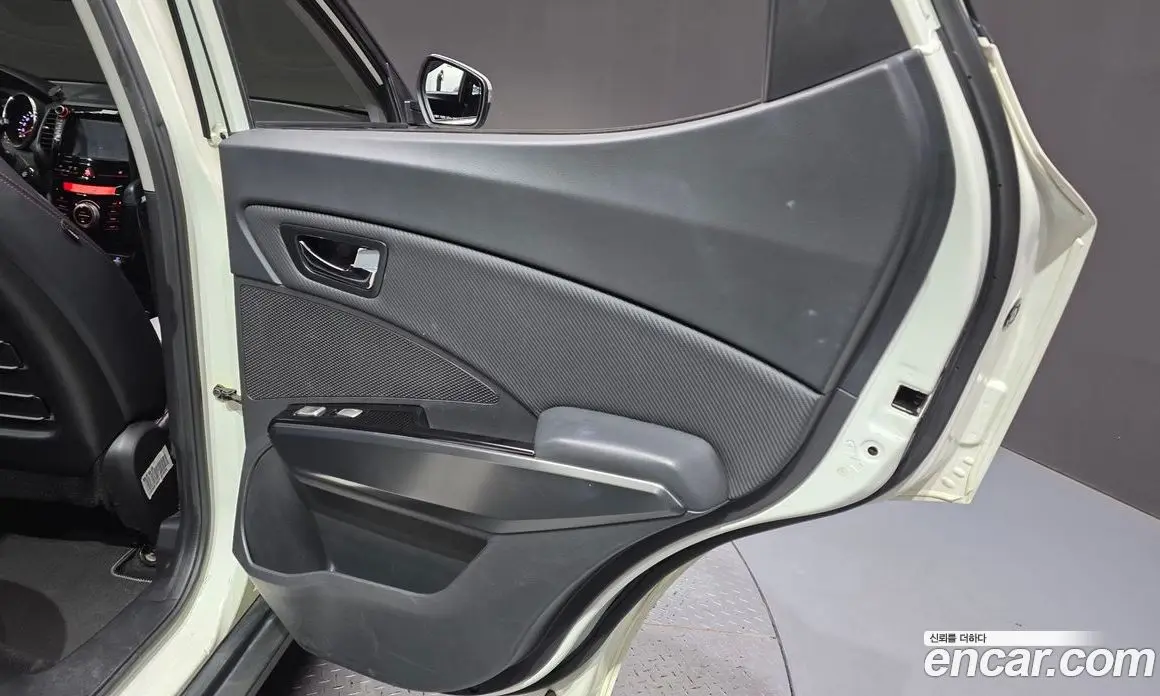 SsangYong TIBOLI 2016 1.6 автомат (гидро), фото 15 SsangYong TIBOLI 2016 1.6 автомат (гидро), фото 15