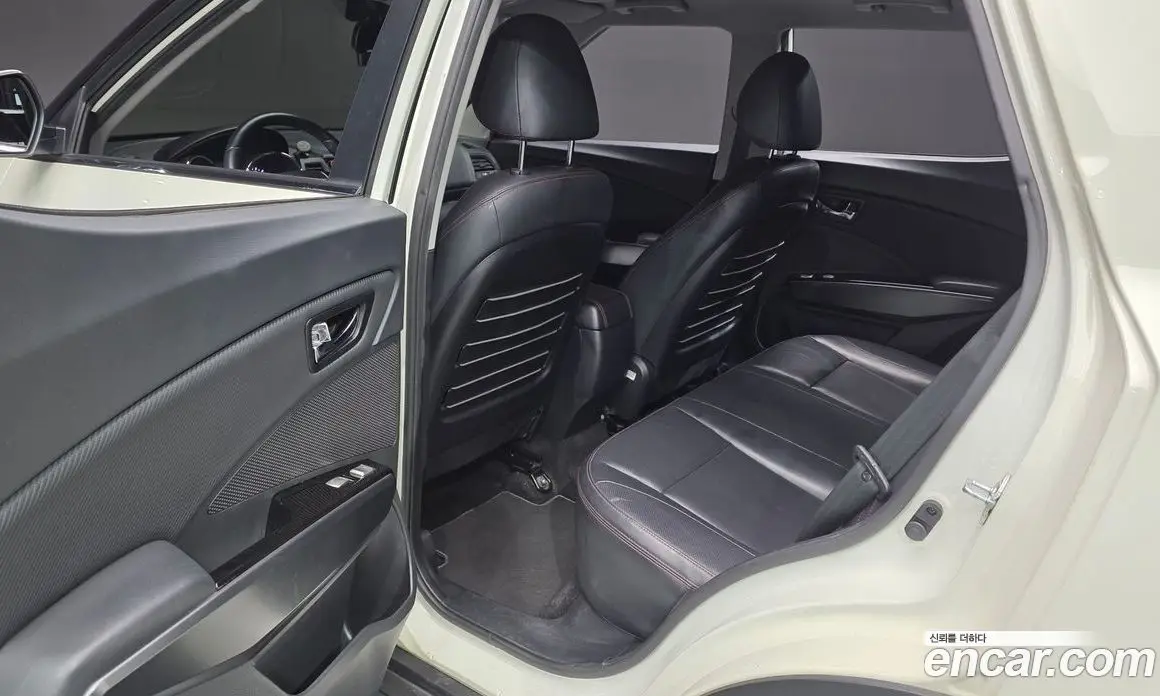 SsangYong TIBOLI 2016 1.6 автомат (гидро), фото 18 SsangYong TIBOLI 2016 1.6 автомат (гидро), фото 18