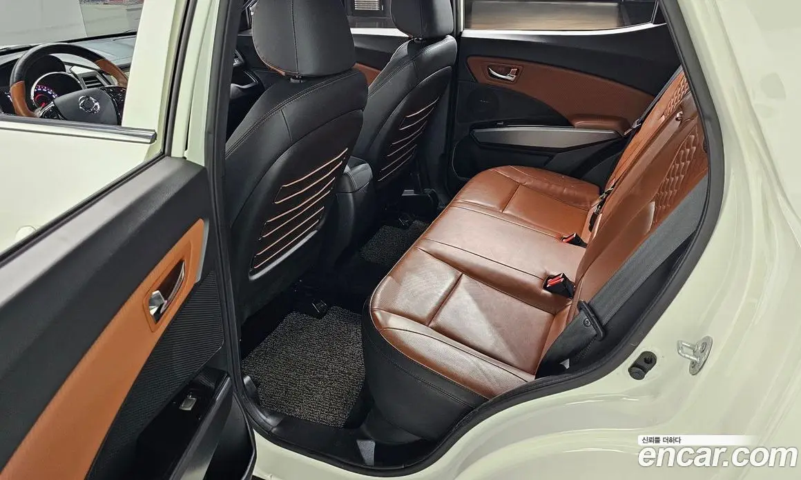 SsangYong TIBOLI 2017 1.6 автомат (гидро), фото 12